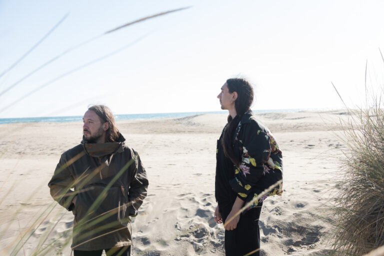 Alcest, pioneiro do blackgaze, volta ao Brasil em 2027 para três shows