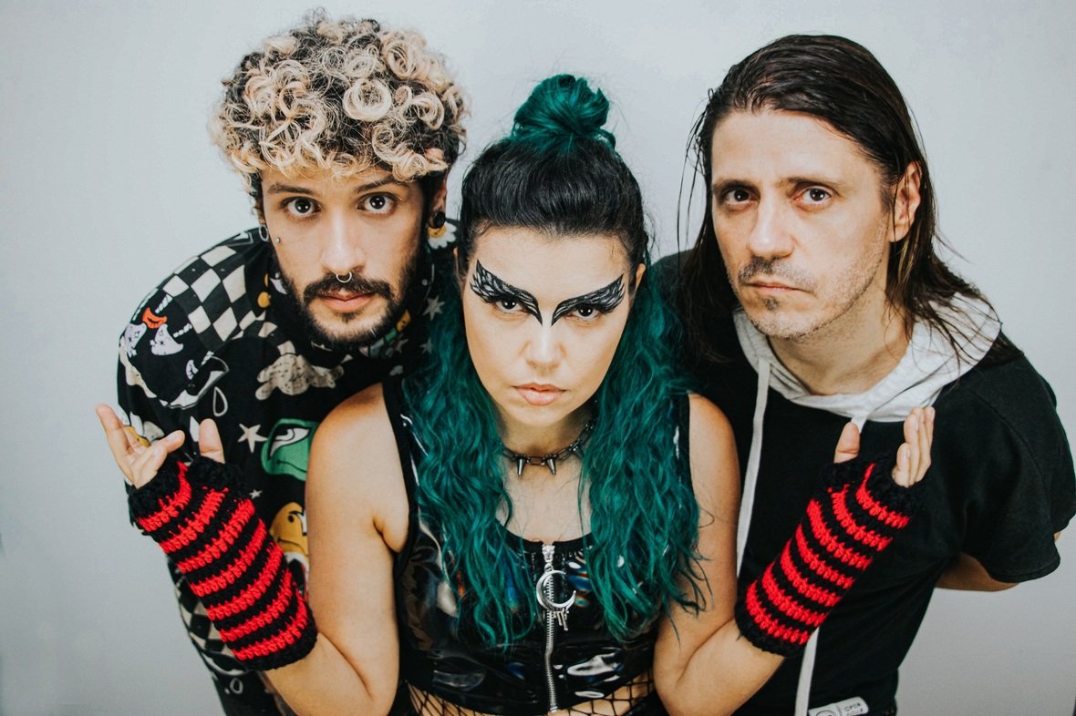 Drenna toca no João Rock antes de lançar ‘Levante’, com quatro convidadas
