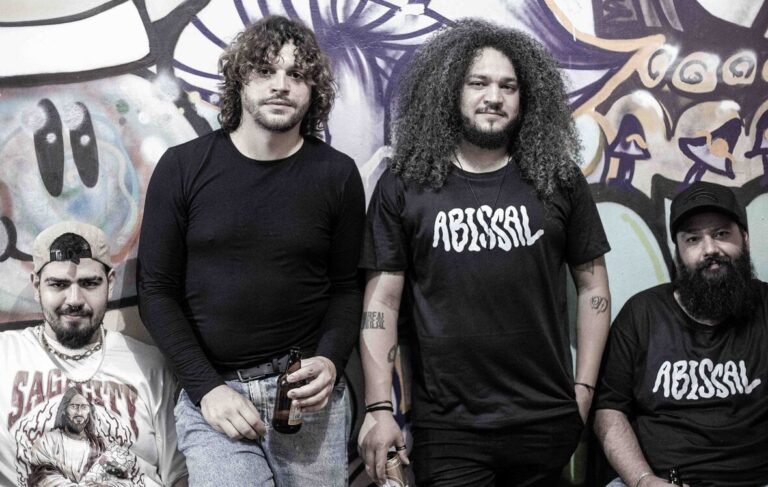 Banda paulista Abissal busca cura e renovação no single ‘Floresta’, nova amostra do EP ‘Flashes’