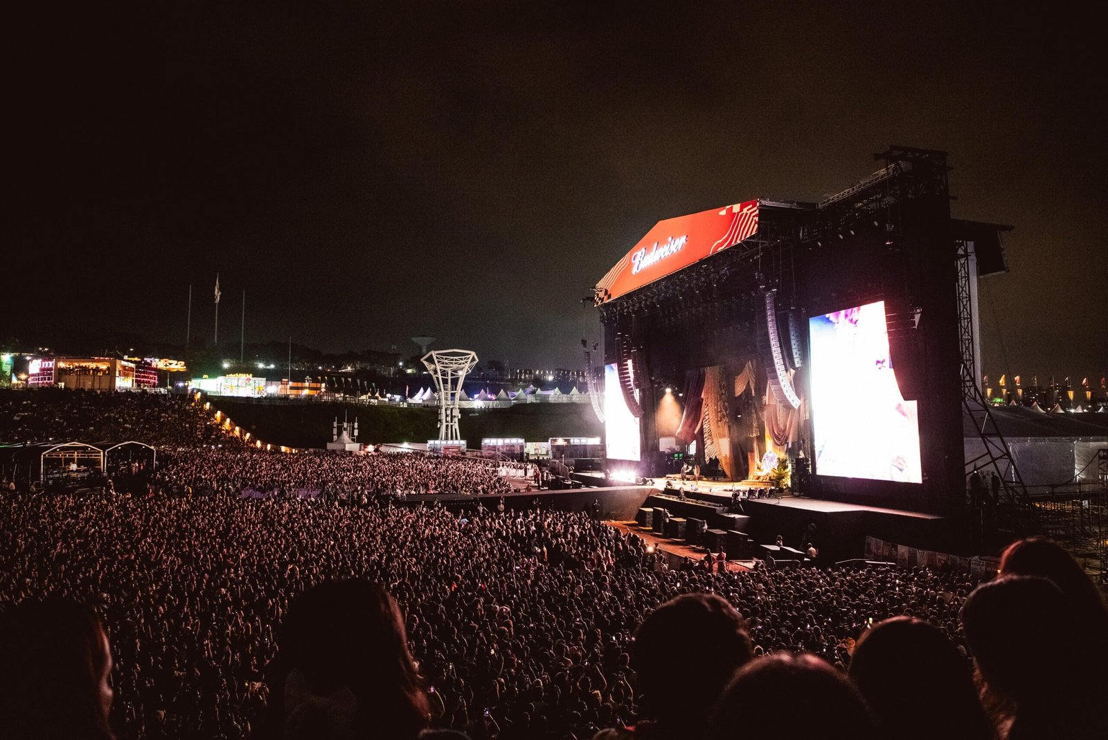 Lollapalooza 2026 encerra edição histórica com 285 mil pessoas e consagração de Tyler, The Creator Lollapalooza 2026 encerra edição histórica com 285 mil pessoas e consagração de Tyler, The Creator