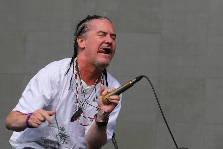 Faith No More fecha acordo global com a 30e para turnês mundiais