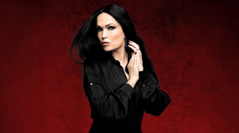 Tarja Turunen traz o seu espetáculo “Dark Christmas” a Vitória pela primeira vez