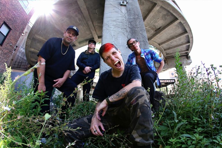Red Jumpsuit Apparatus adia show no Brasil mais uma vez e nova data fica para dezembro