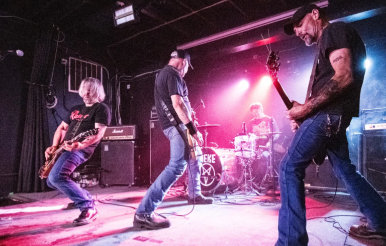 Zeke traz seu punk speed rock de Seattle a São Paulo no dia 4 de setembro